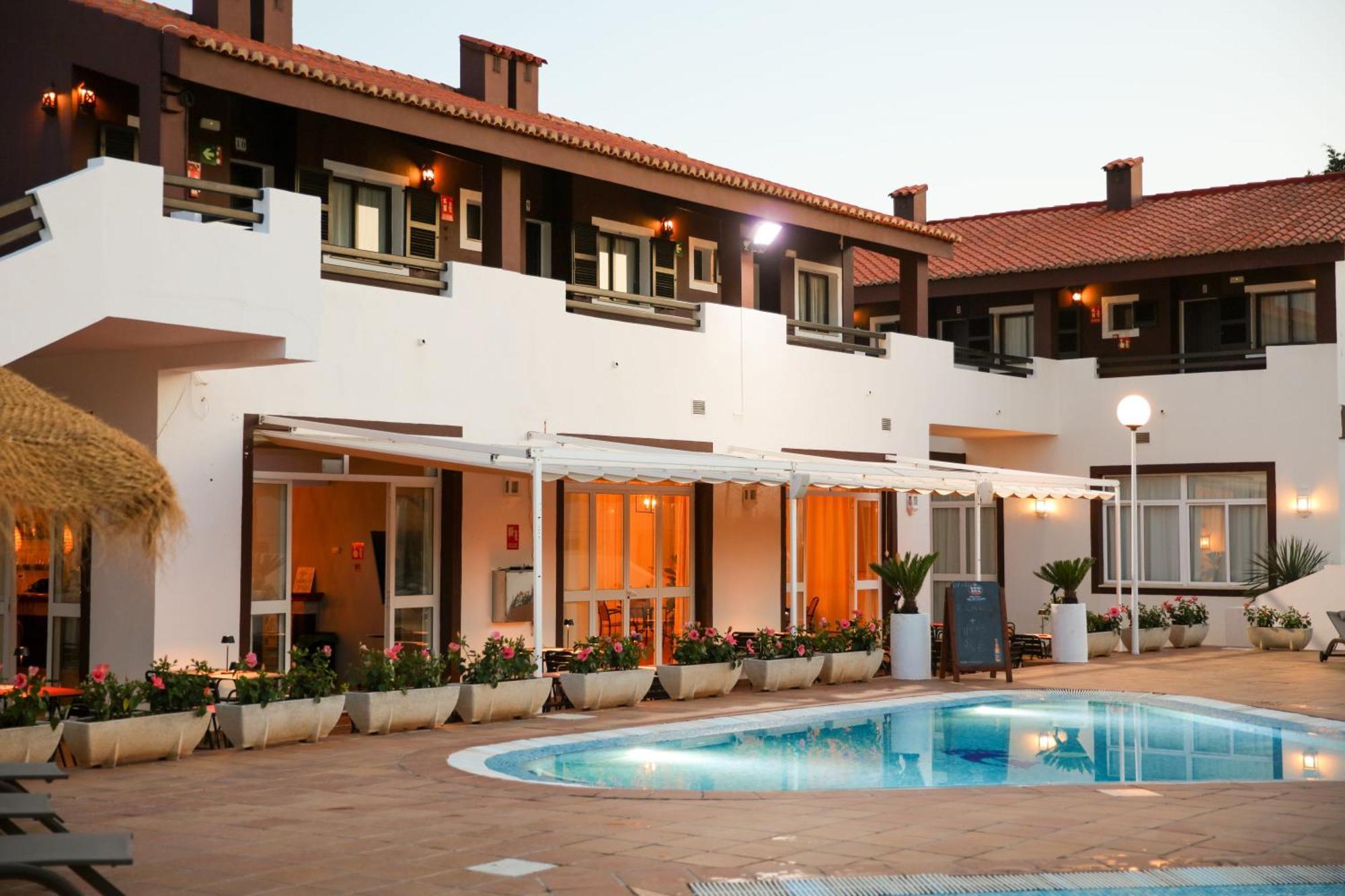 Nuramar Aparthotel Cala'N Bosch  Exterior photo